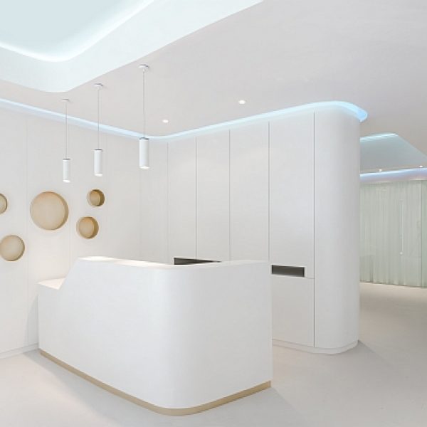 Simple-and-understated-lighting-additions-for-the-modern-office